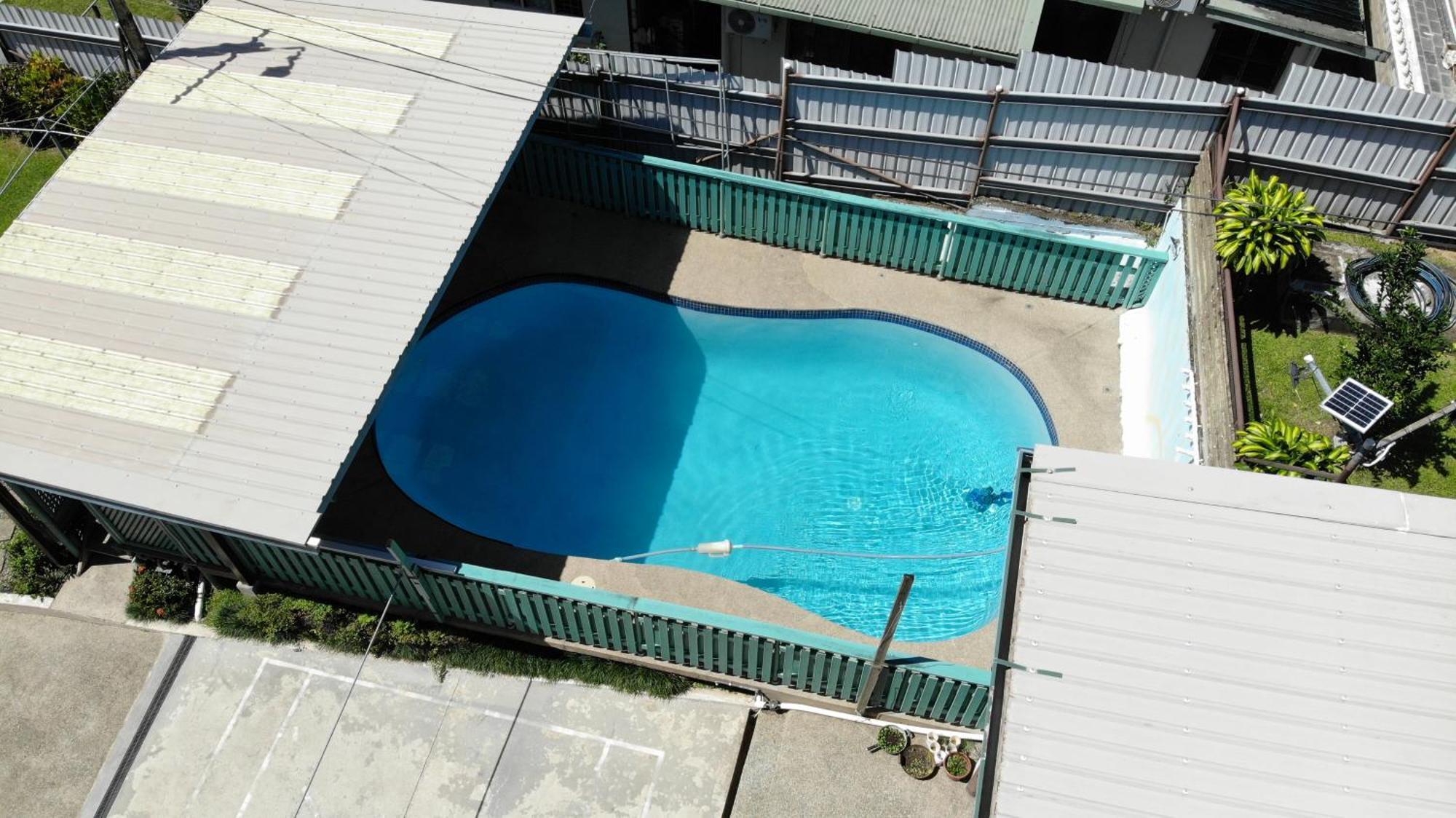 Apartment Loverly 3 Bedroom Pool Outdoor Area Upper